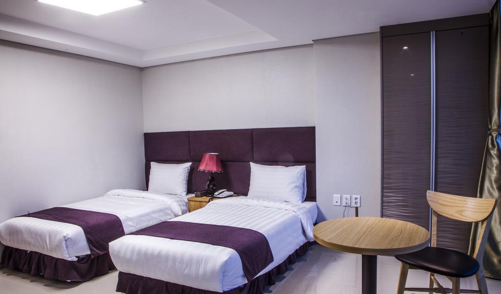 J Hotel Oelan-bator Kamer foto