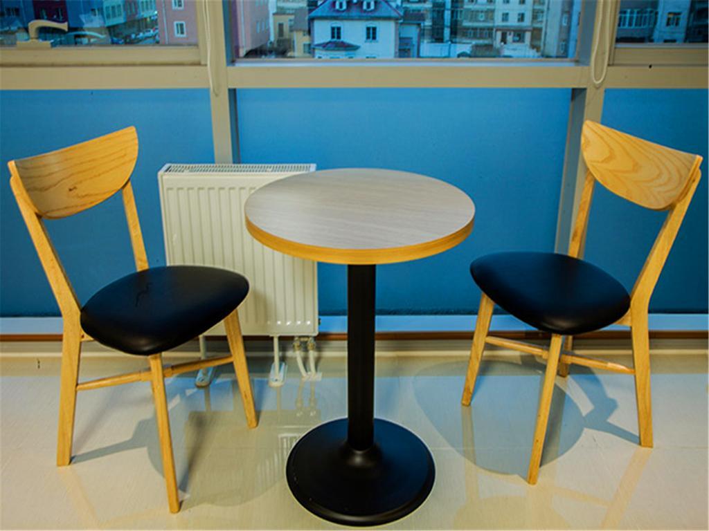 J Hotel Oelan-bator Buitenkant foto